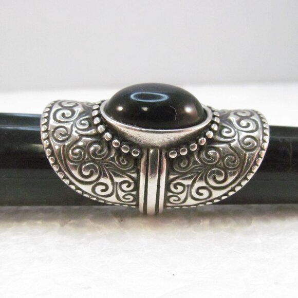 Ornate Swirl Full Finger Silver Plated Copper Ring with Black Cabochon - Picture 6 of 16